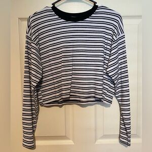 Forever 21 Black and White Striped Long Sleeve Cropped Tee